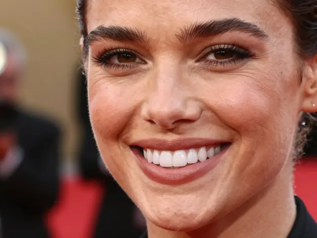 Fazety na zuby: Co o nich říkají celebrity a jak fungují?